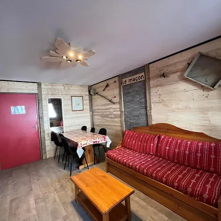 Apartment 6 Personnes Spacieux Au Pied Des Pistes, Proximite Telecabine, Commerces Et Services - Fr-1-508-26 *