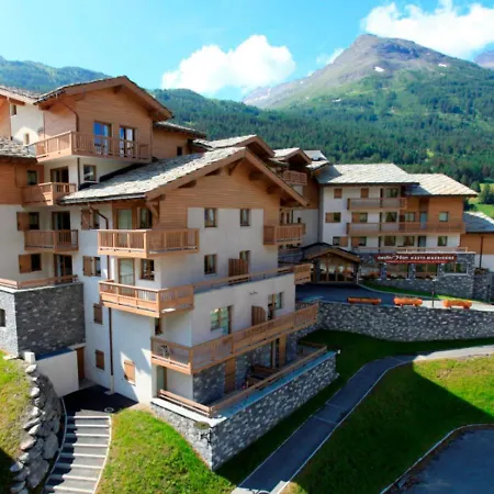 6 Personnes Spacieux Au Pied Des Pistes, Proximite Telecabine, Commerces Et Services - Fr-1-508-26